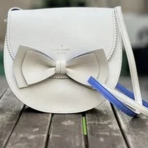 Like new Kate Spade Vanderbilt Place
Tegan Bow Crossbody - Picture 3 of 15
